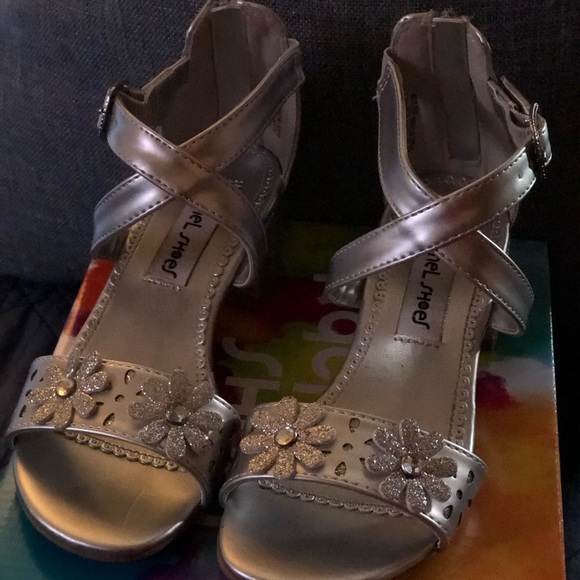 girls silver heels